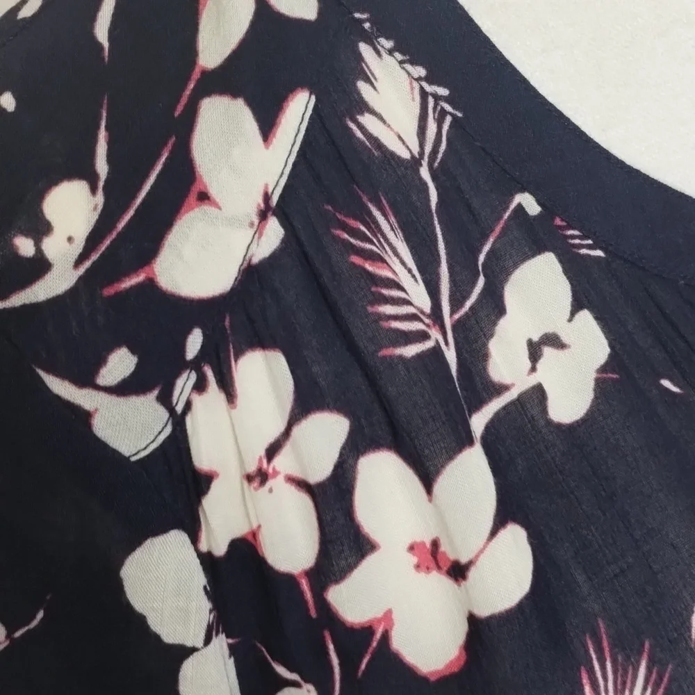 Lucky Brand peasant blouse navy floral ivory and pink 3/4 sleeve sheer v-neck sm